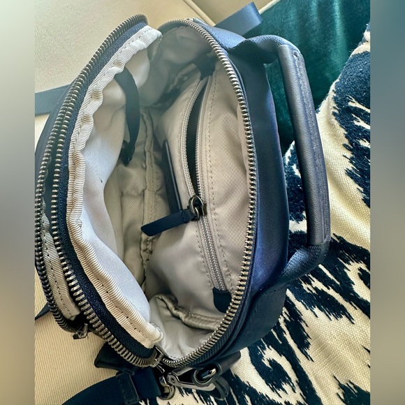 Tumi Voyageur Crossbody - Picture 4 of 6